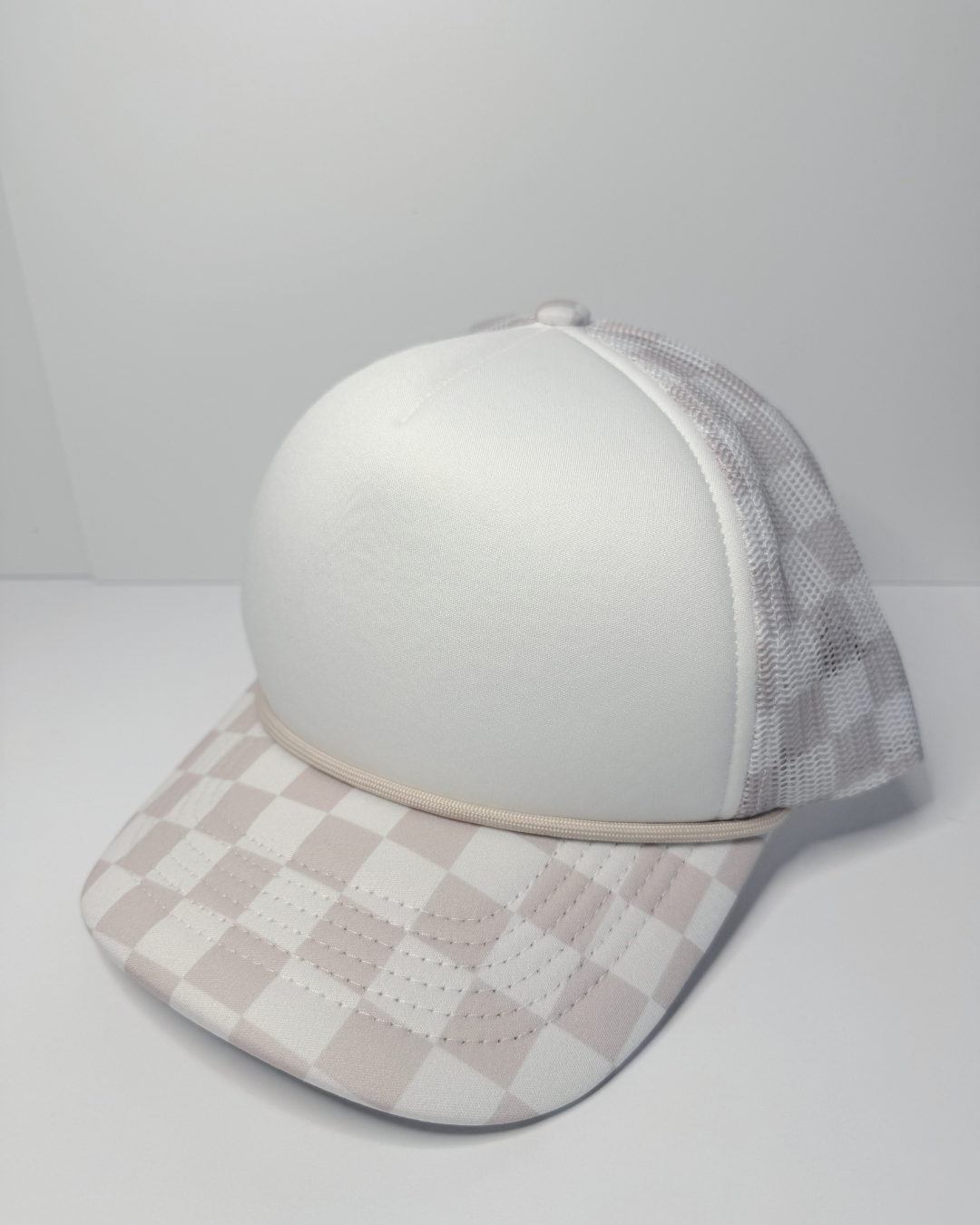 Checkered Mesh Trucker Hat – Sand & Pink