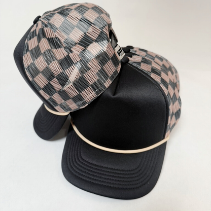 Checkered Mesh Trucker Hat – Black & Brown