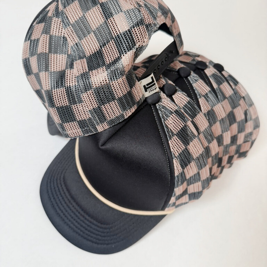 Checkered Mesh Trucker Hat – Black & Brown