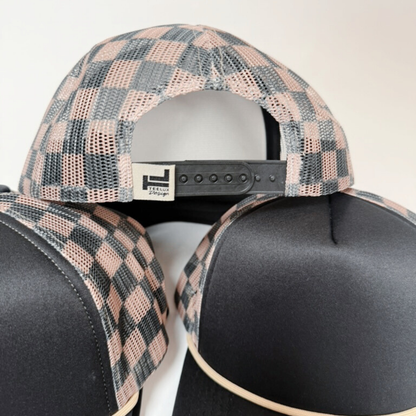 Checkered Mesh Trucker Hat – Black & Brown