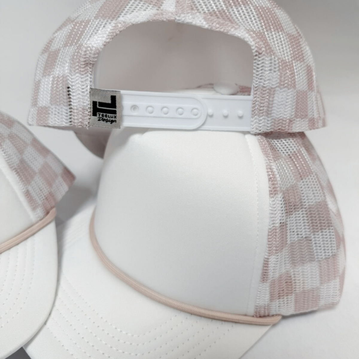 Checkered Mesh Trucker Hat – Sand & Pink