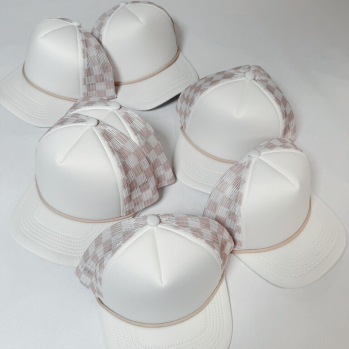 Checkered Mesh Trucker Hat – Sand & Pink